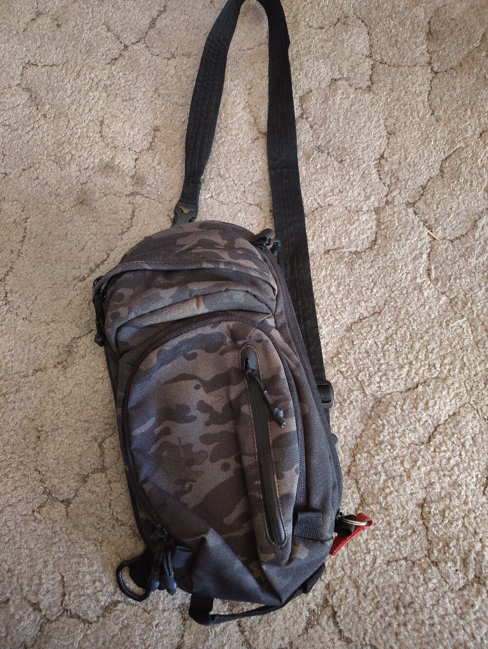 Viktos Upscale2 CCW sling bag (Multicam Black Camo)